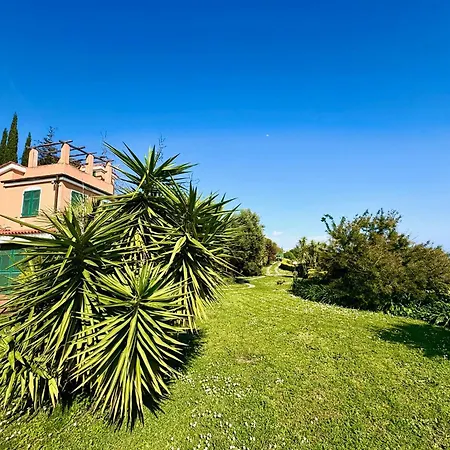 Villa Mare Con Piscina Vesima