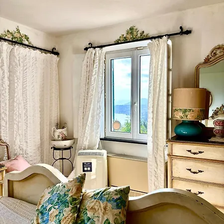 Mare Con Piscina Vesima