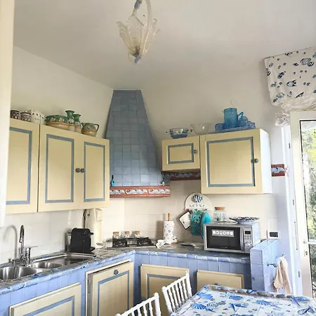 Mare Con Piscina Vesima