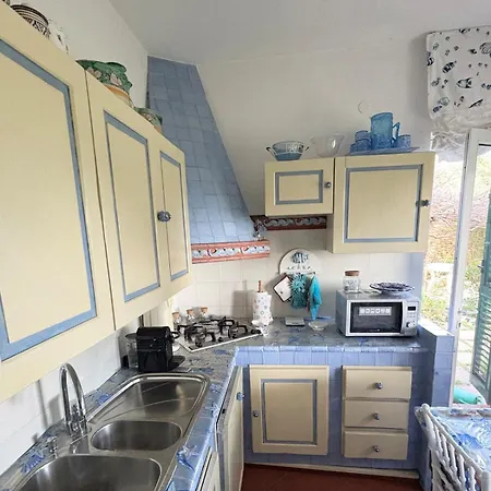 Mare Con Piscina 别墅