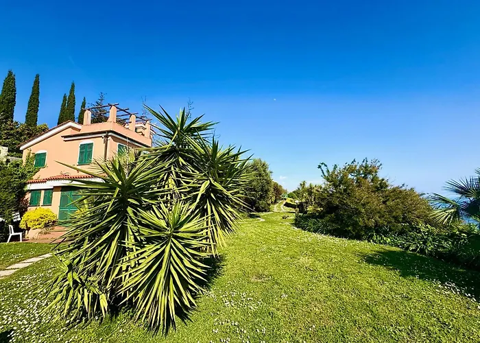 Villa Mare Con Piscina Vesima