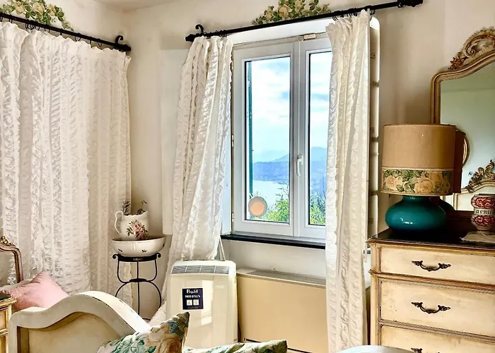 Mare Con Piscina Vesima